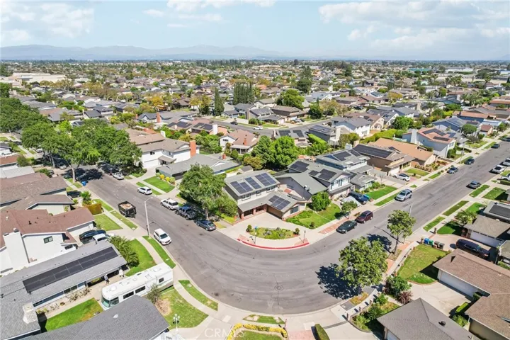 3050 Arlotte Avenue, Long Beach, California 90808