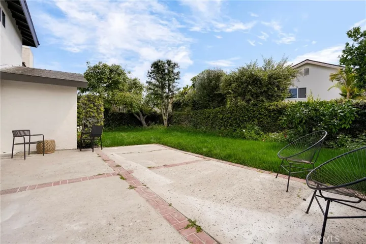 3050 Arlotte Avenue, Long Beach, California 90808
