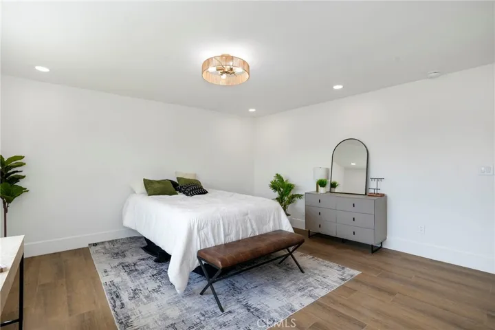 3050 Arlotte Avenue, Long Beach, California 90808