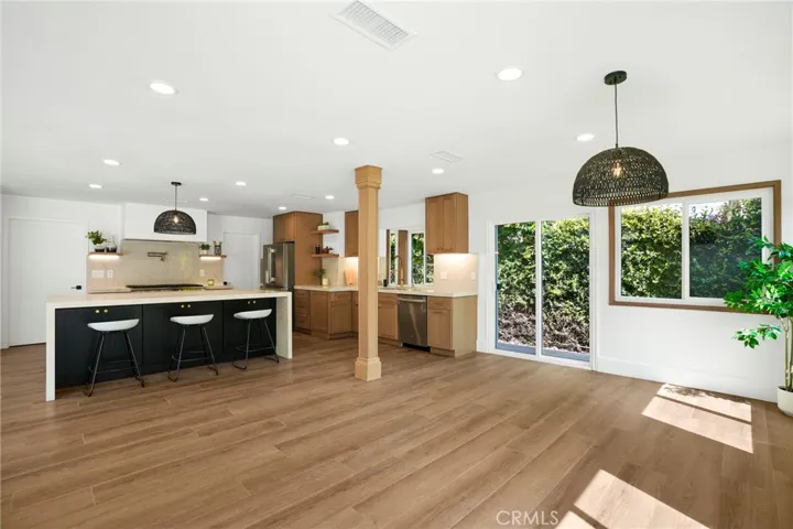 3050 Arlotte Avenue, Long Beach, California 90808