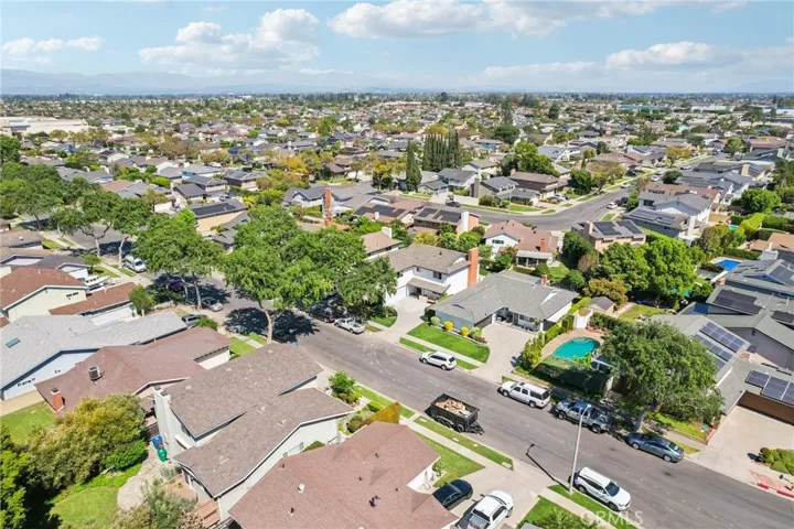 3050 Arlotte Avenue, Long Beach, California 90808