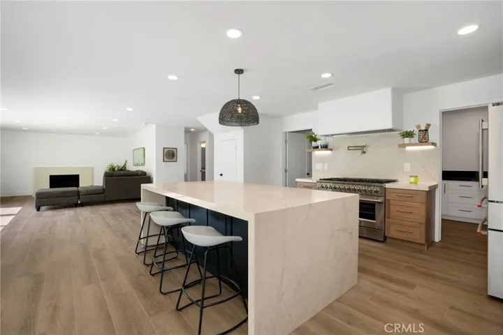 3050 Arlotte Avenue, Long Beach, California 90808