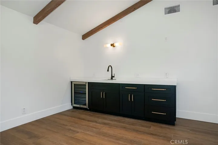 3050 Arlotte Avenue, Long Beach, California 90808