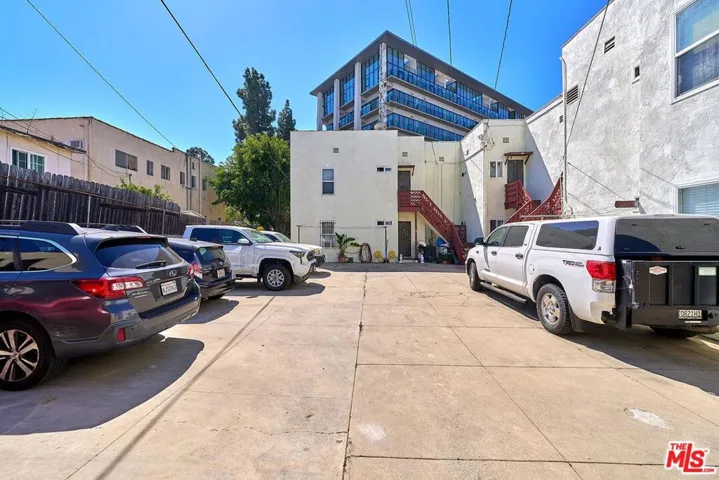 837 White Knoll Drive, Los Angeles, California 90012