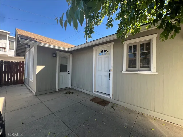 128 1/2 N Ivy, Monrovia, California 91016