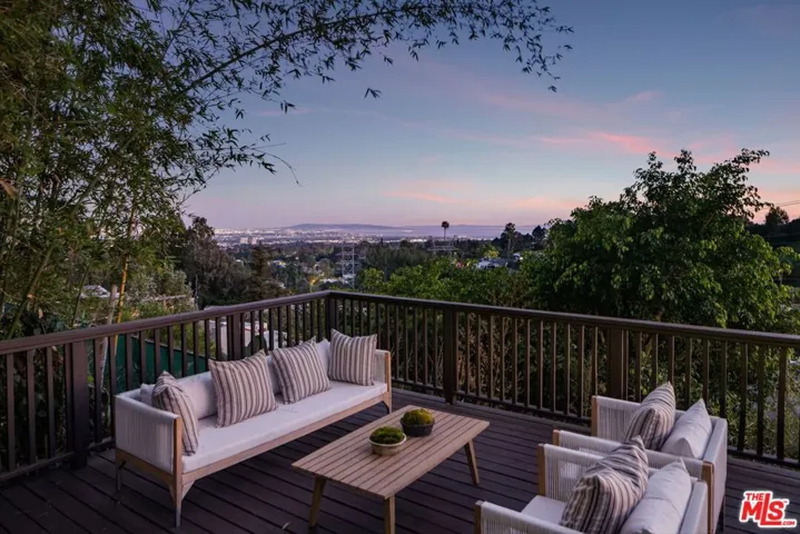 1030 N Kenter Avenue, Los Angeles, California 90049