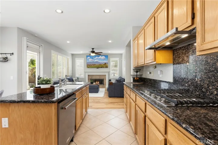 Make 65 a DONE DEAL located in exclusive Trailwood, a 24 hour GUARD GATED community!