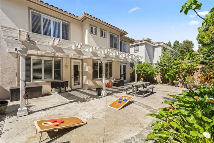 Make 65 a DONE DEAL located in exclusive Trailwood, a 24 hour GUARD GATED community!