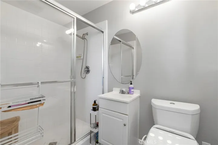 Make 65 a DONE DEAL located in exclusive Trailwood, a 24 hour GUARD GATED community!