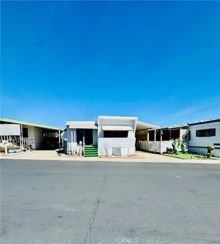 5580 Moreno Street 37, Montclair, California 91763