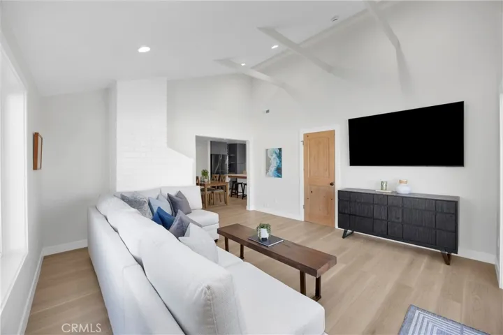 8326 Fontainbleau Way, Cypress, California 90630