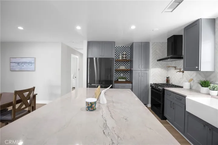 8326 Fontainbleau Way, Cypress, California 90630