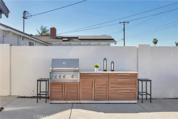 8326 Fontainbleau Way, Cypress, California 90630