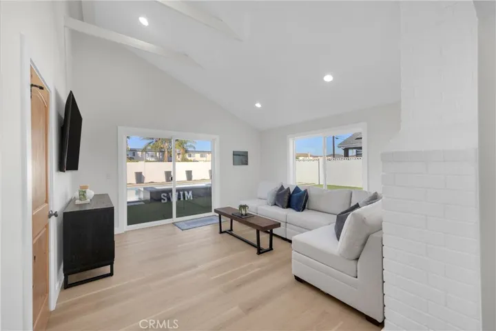 8326 Fontainbleau Way, Cypress, California 90630