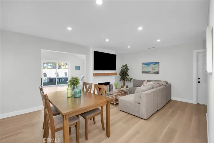 8326 Fontainbleau Way, Cypress, California 90630