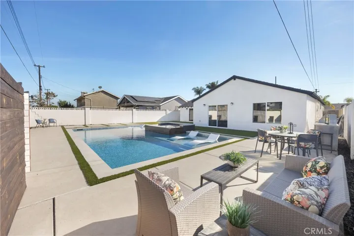 8326 Fontainbleau Way, Cypress, California 90630