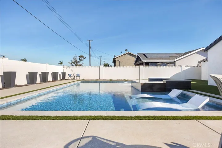 8326 Fontainbleau Way, Cypress, California 90630