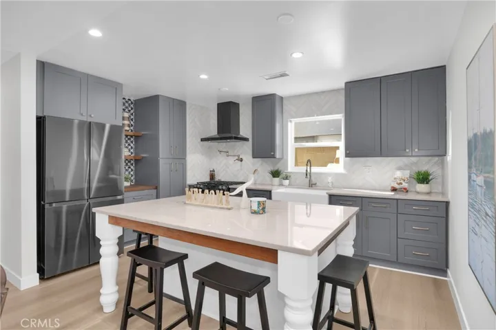 8326 Fontainbleau Way, Cypress, California 90630