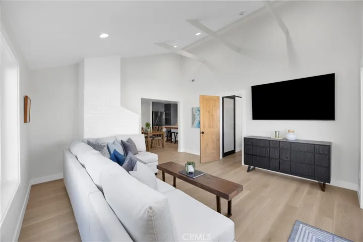 8326 Fontainbleau Way, Cypress, California 90630