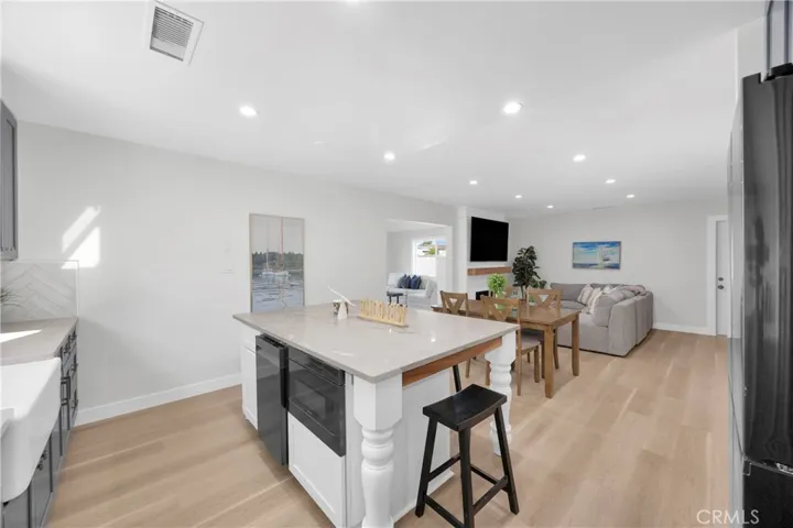 8326 Fontainbleau Way, Cypress, California 90630