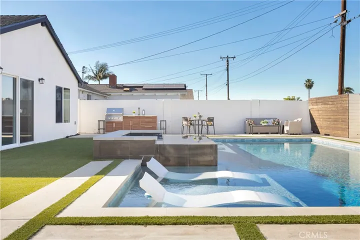 8326 Fontainbleau Way, Cypress, California 90630
