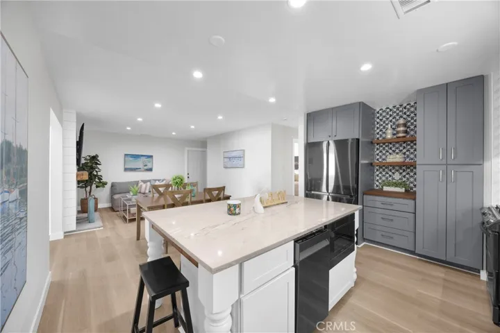 8326 Fontainbleau Way, Cypress, California 90630