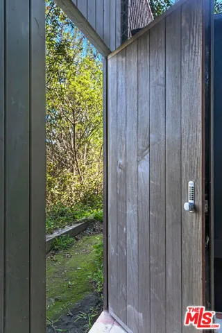 23441 Malibu Colony Road, Malibu, California 90265