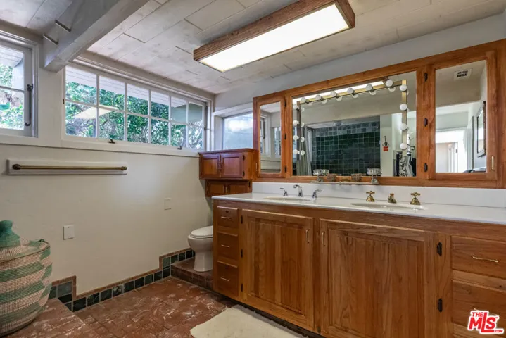 23441 Malibu Colony Road, Malibu, California 90265