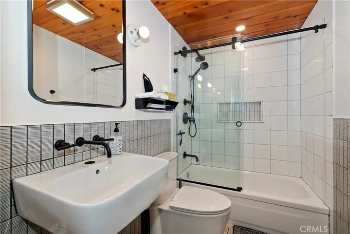 Main Floor Bathroom