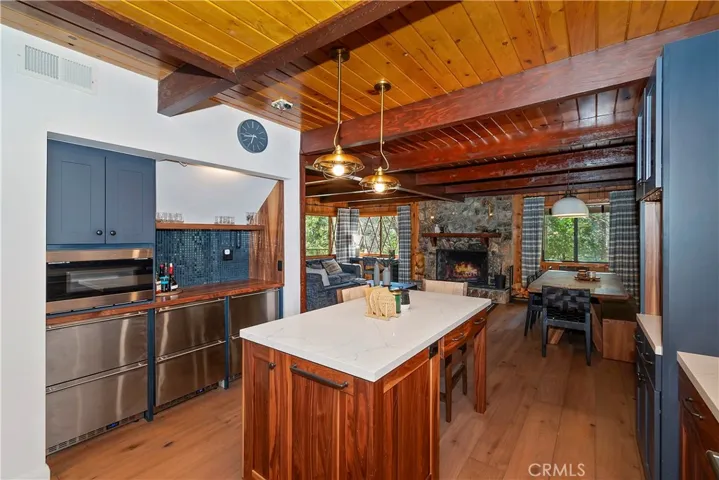 Kitchen with Refrigerator drawers