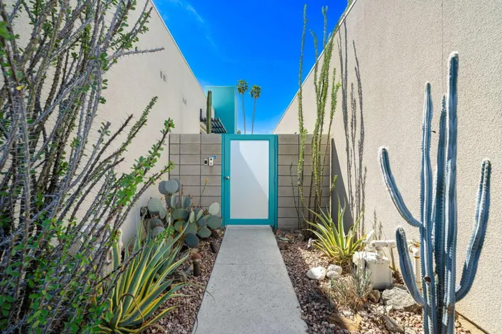 8-web-or-mls-TKPalms_OPMG_0326_008