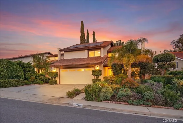 2004 Cumberland, West Covina, California 91792