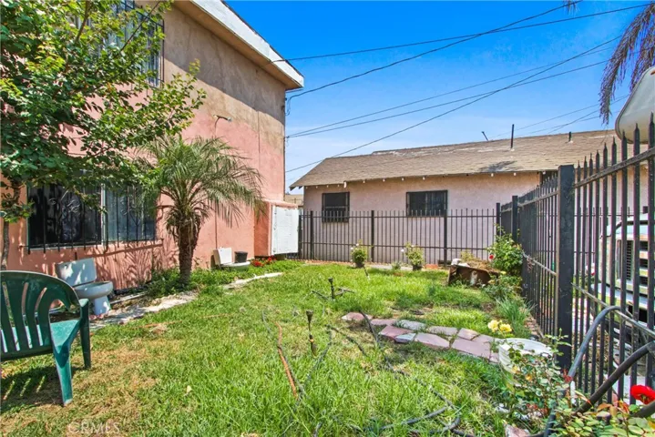 226 W 89th, Los Angeles, California 90003
