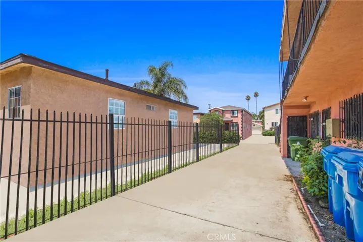 226 W 89th, Los Angeles, California 90003
