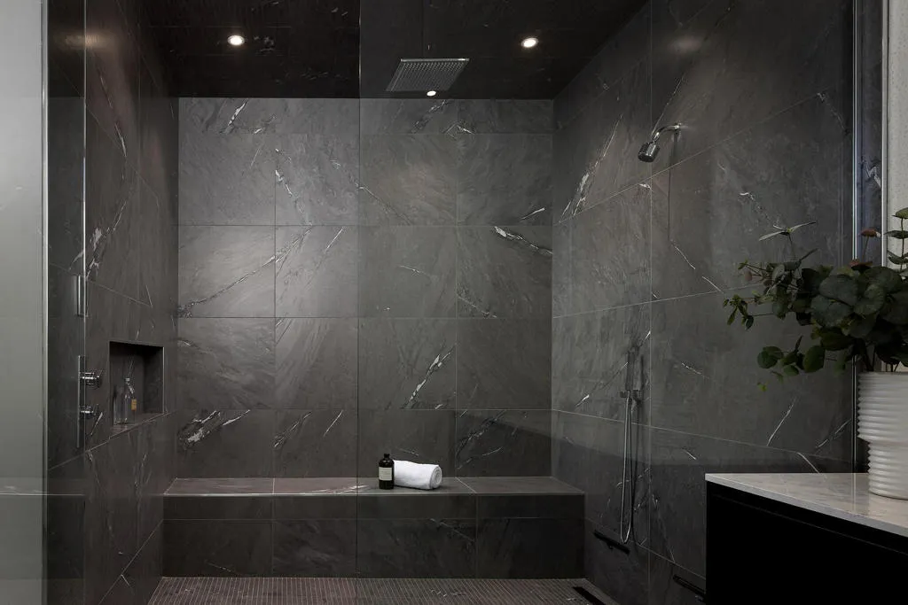 Primary Shower (25)