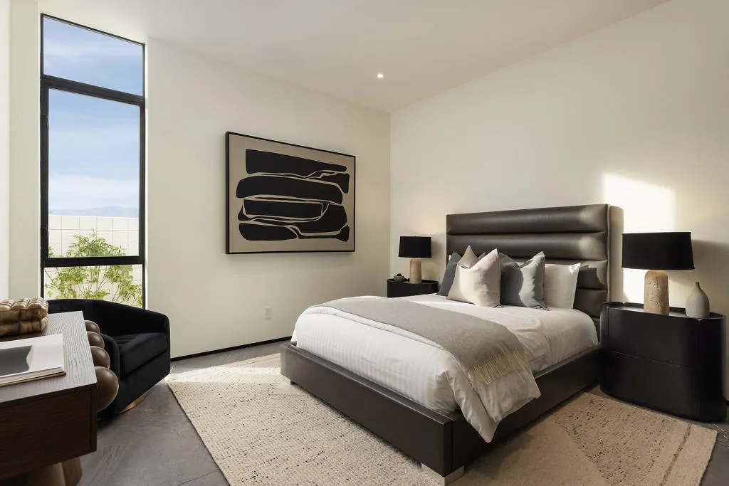 Guest Room (31)