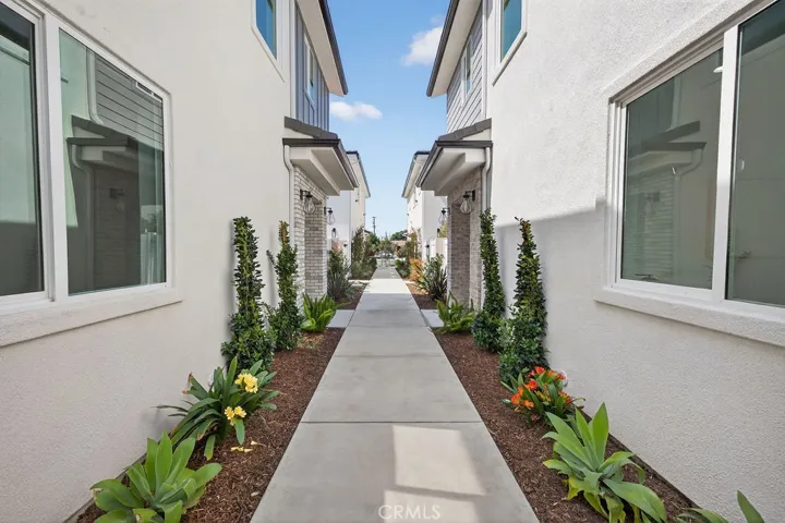 15336 Colorado Avenue, Paramount, California 90723