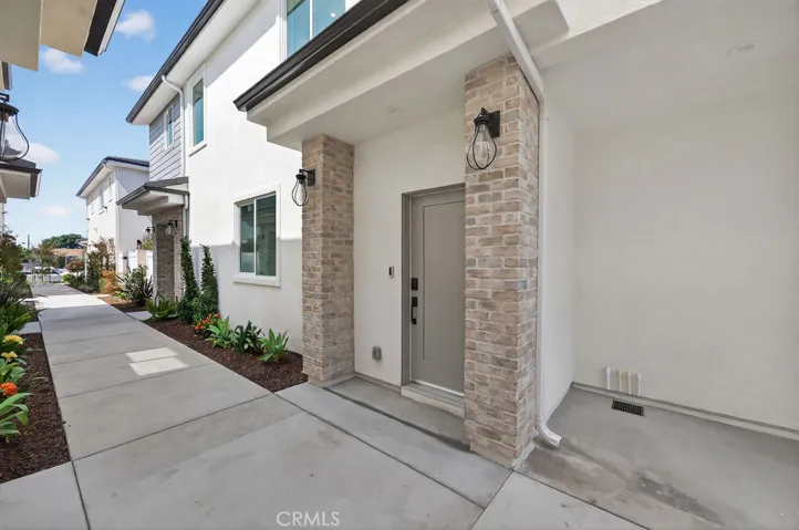 15336 Colorado Avenue, Paramount, California 90723