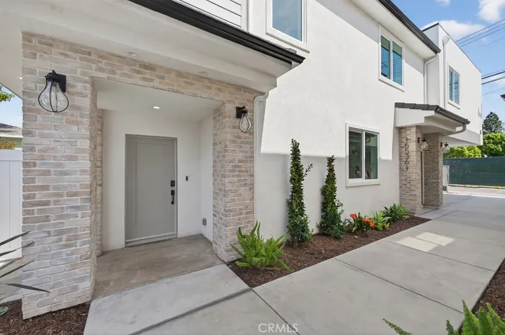 15336 Colorado Avenue, Paramount, California 90723