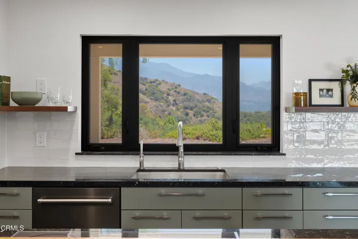 12 1417 Foothill Rd. MLS-9