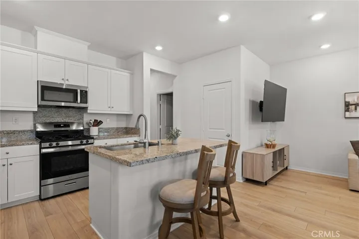 Beautiful Open Concept Kitchen with Granite Counters & Center Island