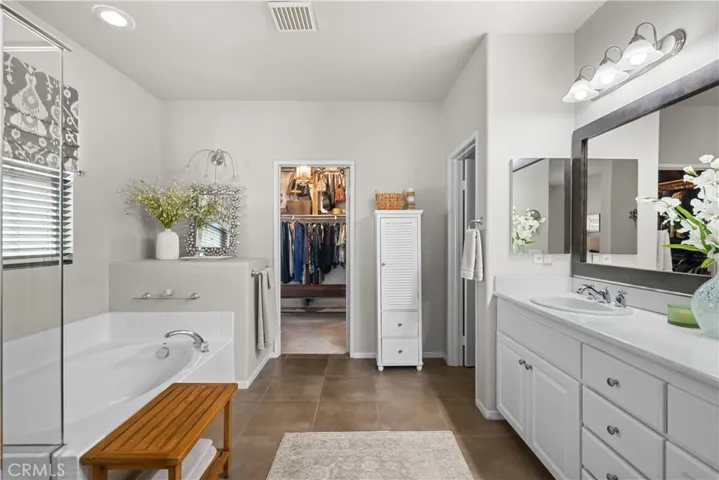 Master Bathroom - 1