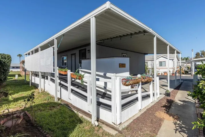 211 N Citrus Avenue 31, Escondido, California 92027