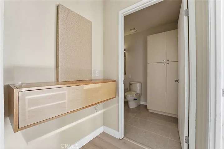 Hallway towards 2nd bathroom