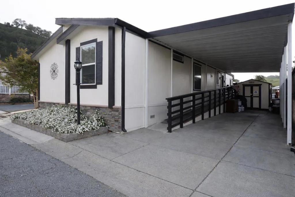 16711 Marsh Creek Road, Clayton, California 94517 — photo 5