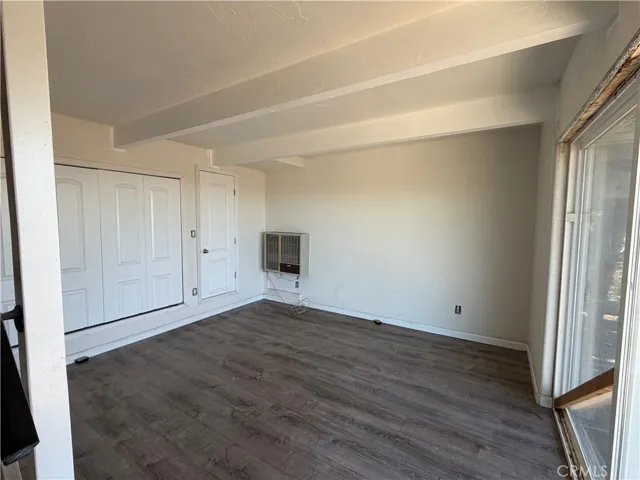 Bottom floor w/ laundry.