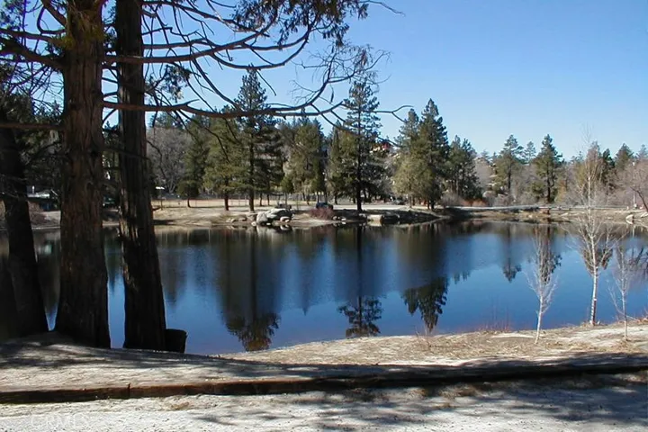 Seasonal Arrowbear Lake - Fishing!