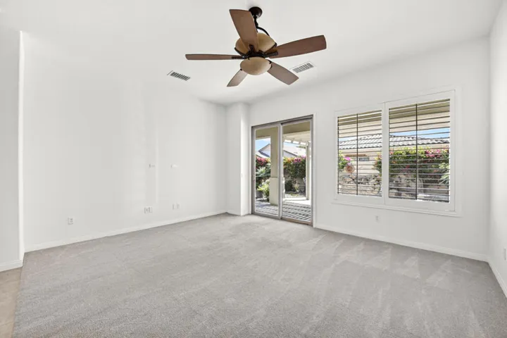 81579 Avenida De Baile