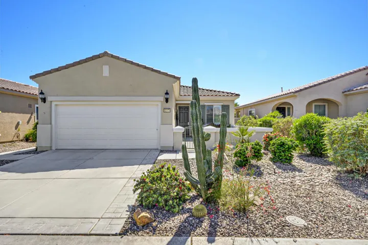 81579 Avenida De Baile