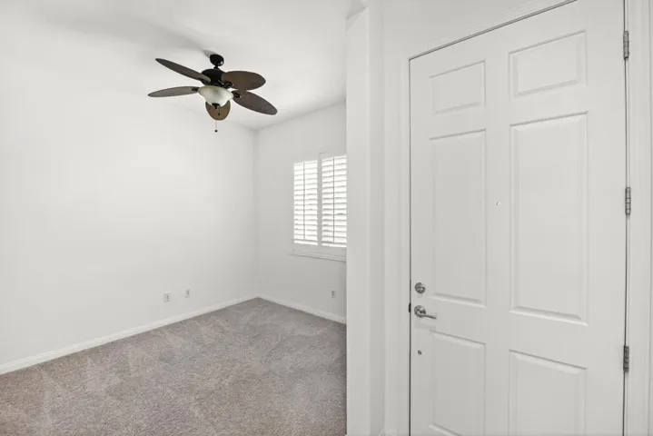 81579 Avenida De Baile